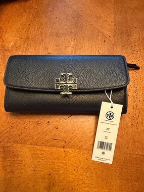 Tory Burch Black Pebbled Leather Logo Wallet with Gold Hardware